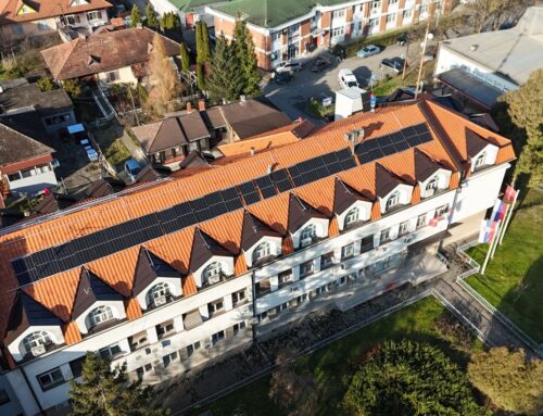 Почело постављање соларних панела на згради Општинске управе у Малом Зворнику