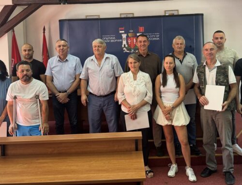 Подршка самозапошљавању: Укупно 12 лица из Малог Зворника добило по 380.000 динара